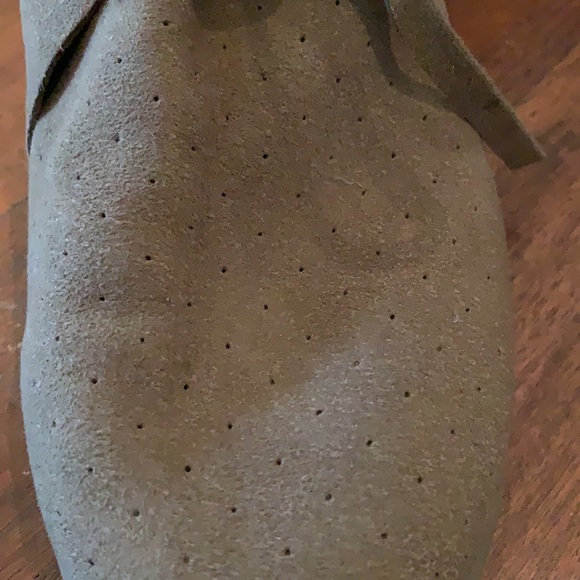 NWOT Native Men’s Shoes - NWOT - Picture 6 of 6